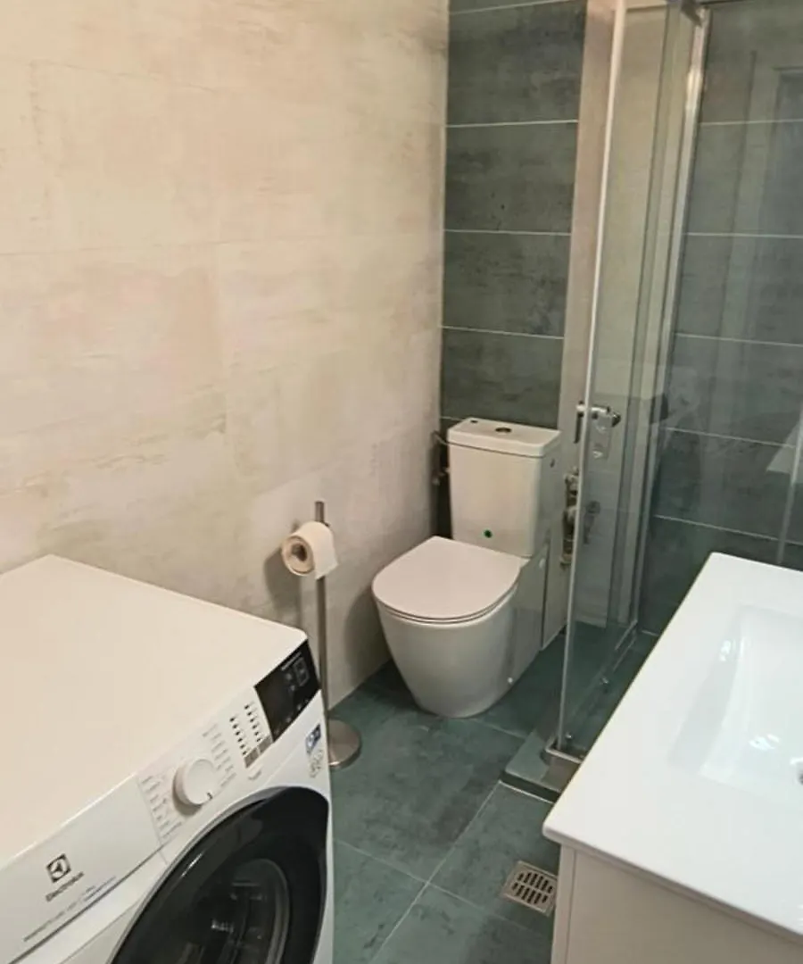 Luxury Intercontinental 4 Bedrooms Old City Brand New Apartment Bucharest