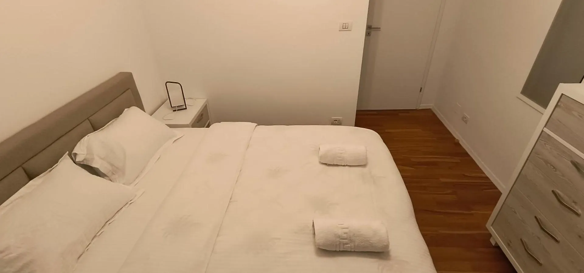 Luxury Intercontinental 4 Bedrooms Old City Brand New Apartment Bucharest 0*,  Romania