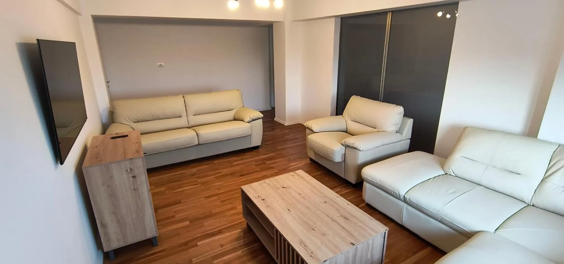 Luxury Intercontinental 4 Bedrooms Old City Brand New Apartment Bucharest