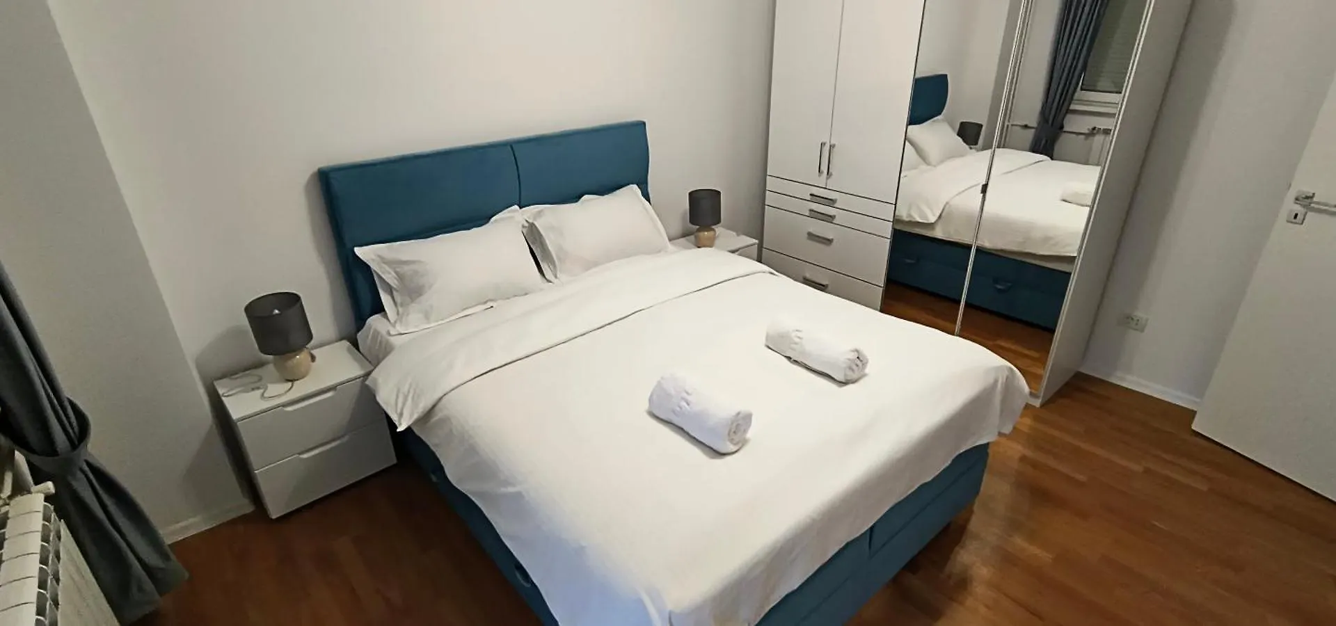 Luxury Intercontinental 4 Bedrooms Old City Brand New Apartment Bucharest 0*,