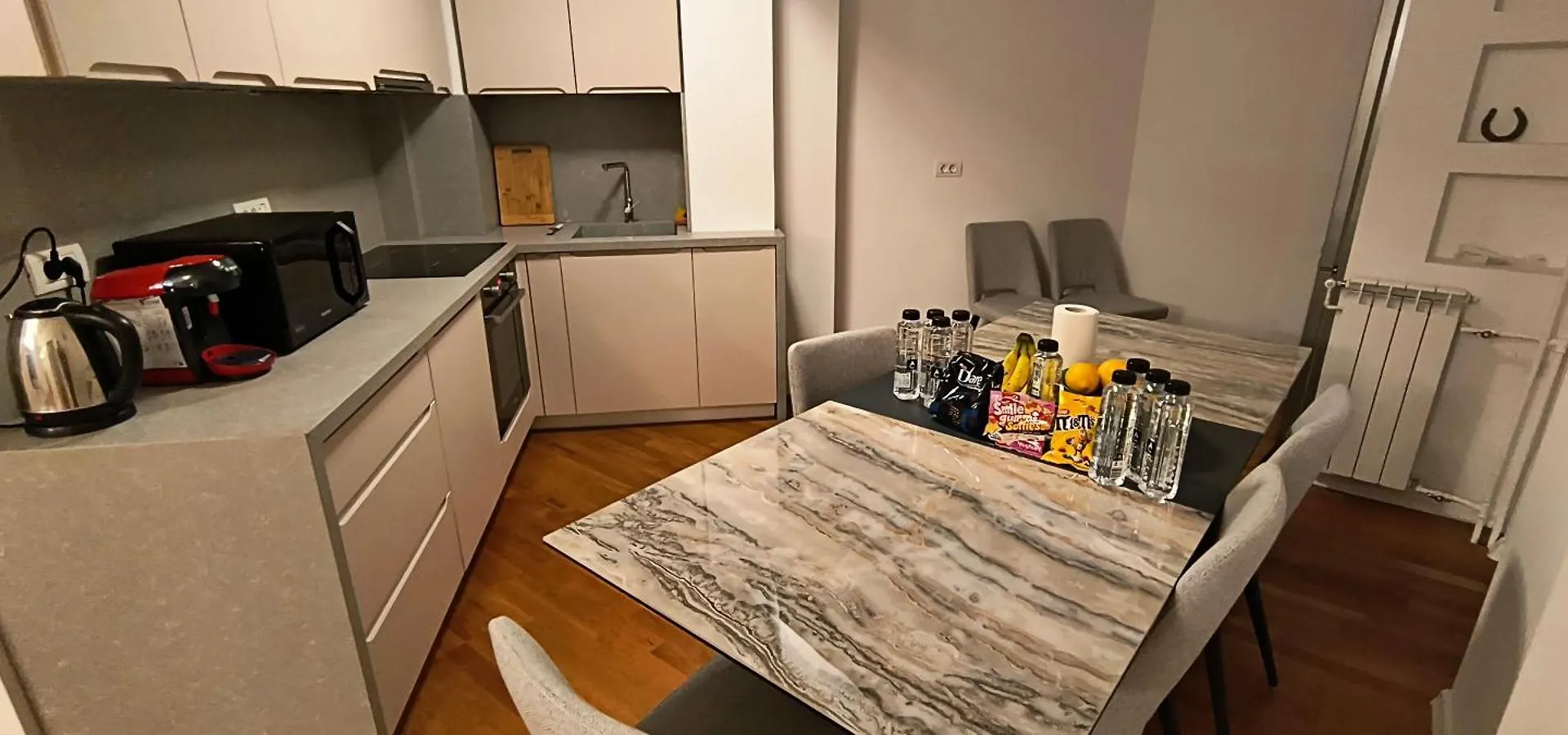Luxury Intercontinental 4 Bedrooms Old City Brand New Apartment Bucarest
