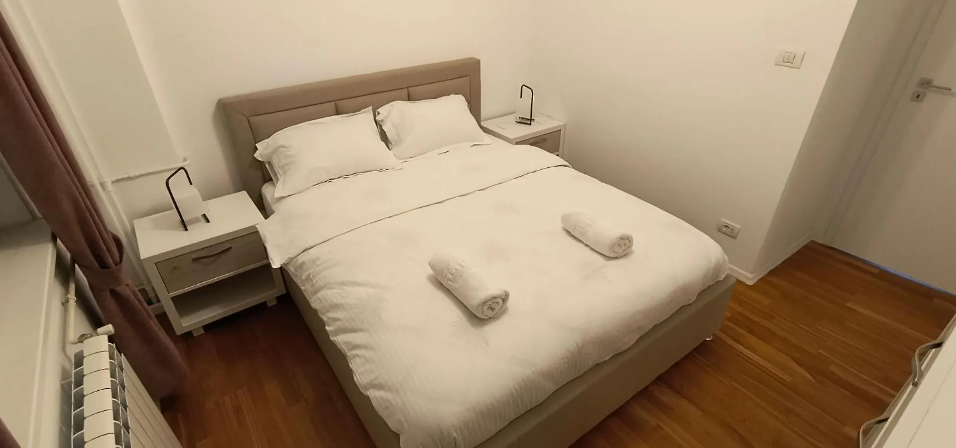 Luxury Intercontinental 4 Bedrooms Old City Brand New Apartment Bucarest Rumanía
