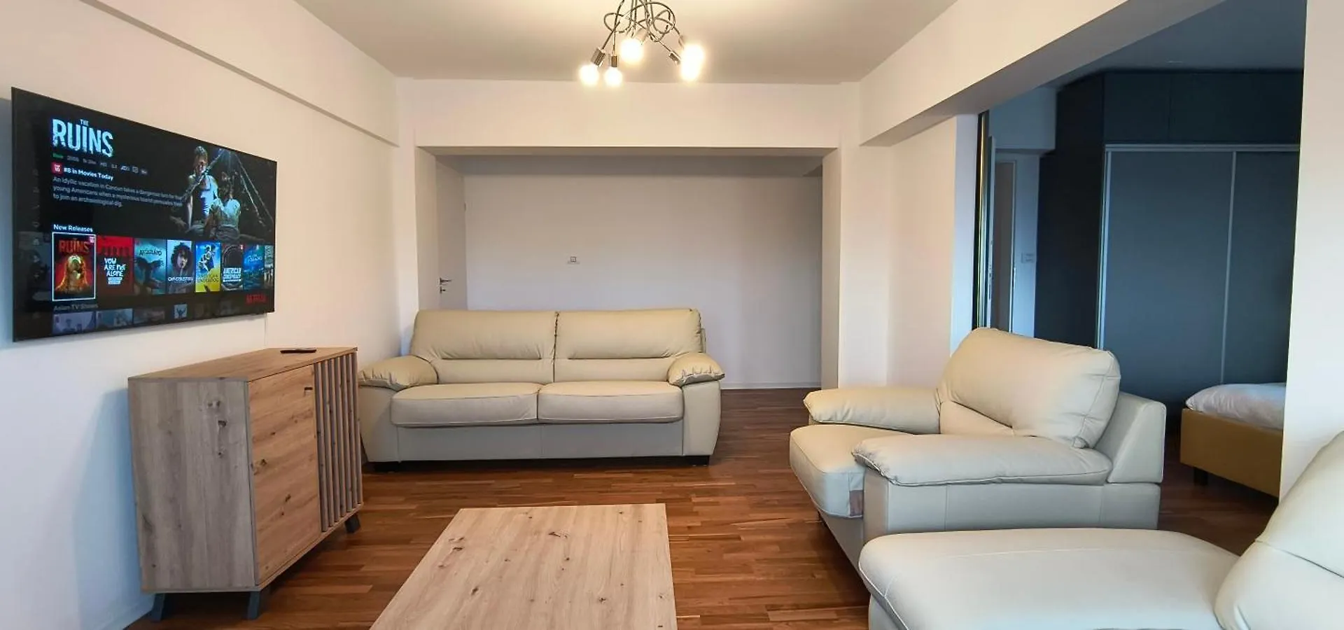 Luxury Intercontinental 4 Bedrooms Old City Brand New Apartment Bucureşti 0*,