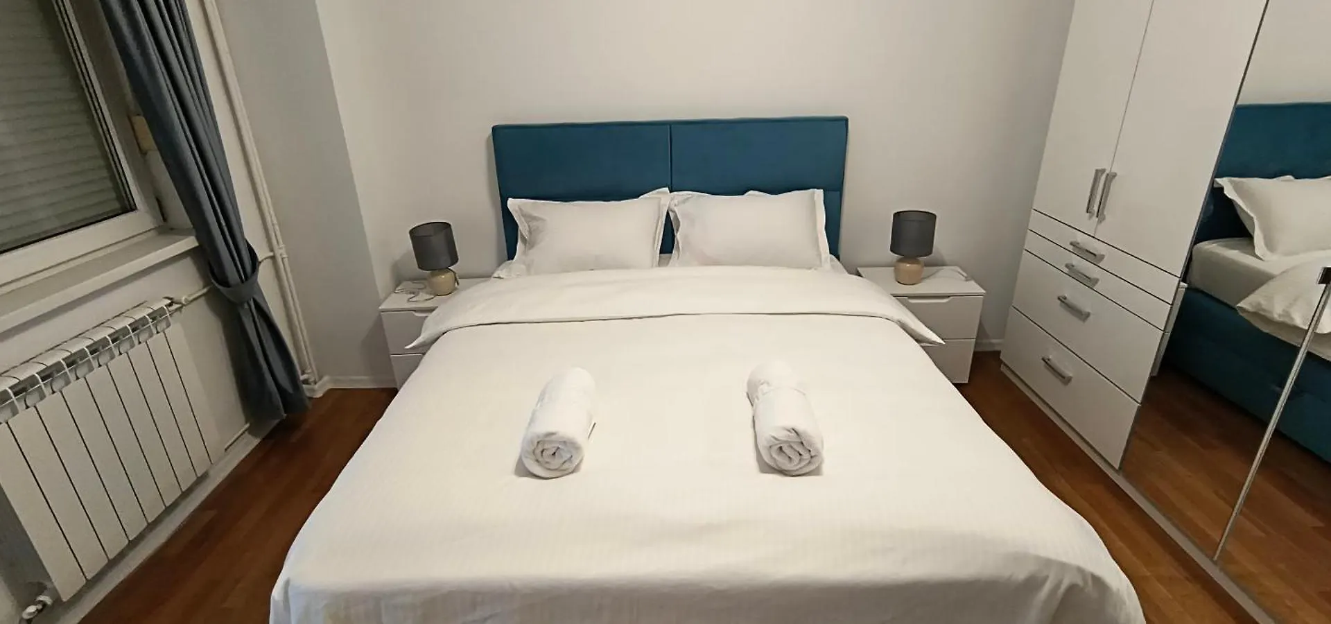 Luxury Intercontinental 4 Bedrooms Old City Brand New Apartment Bucureşti
